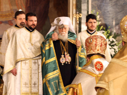 Патриарх Максим търси подкрепата на Първанов 