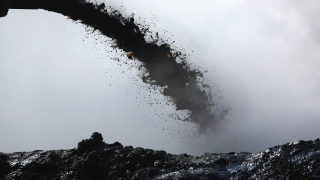 Клонът на Shell в Нигерия разследва възможно изтичане на петролопровода