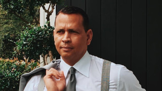 През април миналата година Алекс Родригес и Дженифър Лопес сложиха