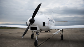 Българският производител и оператор на товарни дронове Dronamics обяви подписването