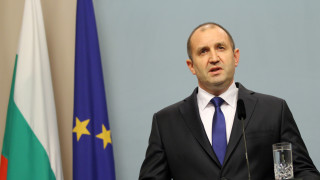 Президент Радев: Сам ли паднах или някой ме бутна