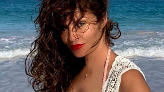 Вече знаем че Хелена Кристенсен обожава студа Това вероятно може