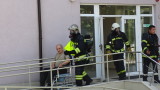  Поставят под карантина пожарникарите, гасили огъня в дома за остарели хора в Благоевград 