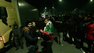 Движението на входа на Пернике както и на АМ Люлин