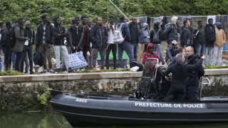 Френската полиция за борба с безредиците изгони повече от 1000