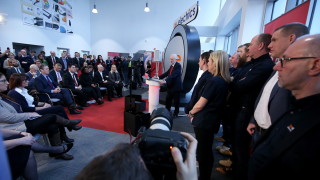 Лидерът на Лейбъристката партия на Великобритания Джереми Корбин призова за