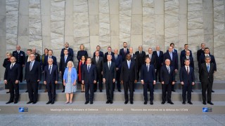 Укрепването на възпиращия и отбранителен потенциал на Алианса и подкрепата