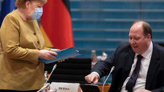Германия вероятно ще остане под строго блокада заради коронавируса през първите