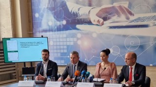 Готово е мобилното приложение чрез което лекарите могат да издават