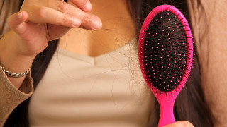 Почистването на продуктите които ползваме за лична хигиена е също