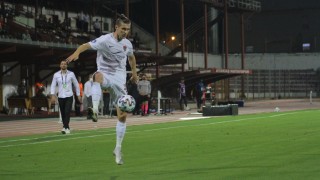 Българският национал Страхил Попов игра цял мач при успеха на