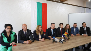 Възраждане застава категорично като опозиция в 50 ото Народно събрание Това