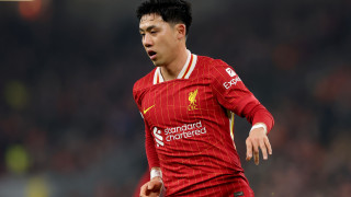 Ливърпул обмисля раздяла с Уатару Ендо като Айнтрахт Франкфурт е