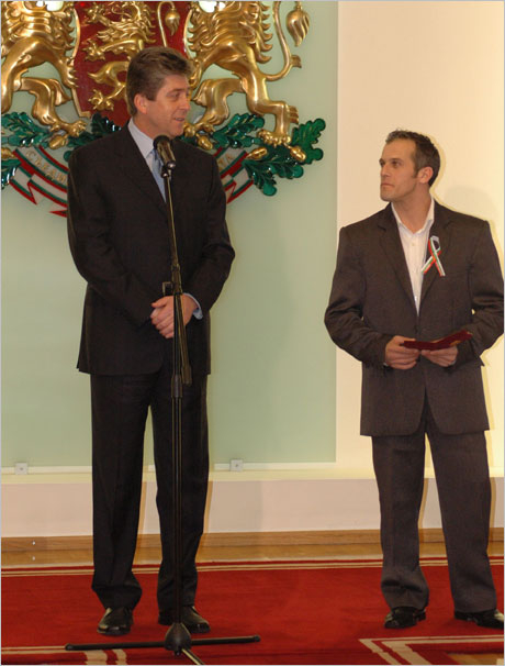 Йордан Йовчев получи почетния знак на Президента