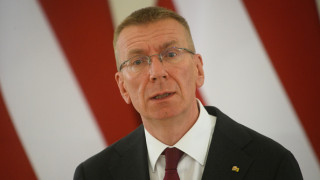 Президентът на Латвия заяви готовност да разположи ядрено оръжие в страната