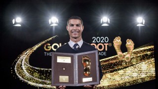 Кристиано Роналдо получи наградата Golden Foot Отличието се връчва ежегодно и
