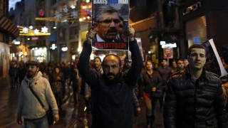 2000 души протестираха в Истанбул след убийството на кюрдския адвокат 