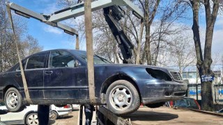 Увеличават паркоместата и чистия въздух с премахване на стари коли През
