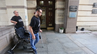 Момчето с детска церебрална парализа което вчера бе поверено на