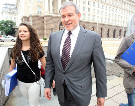 130 населени места е обиколил вече синият кандидат-президент