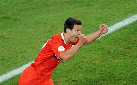 Русия и Холандия не се победиха след късен гол от дузпа на Зирянов
