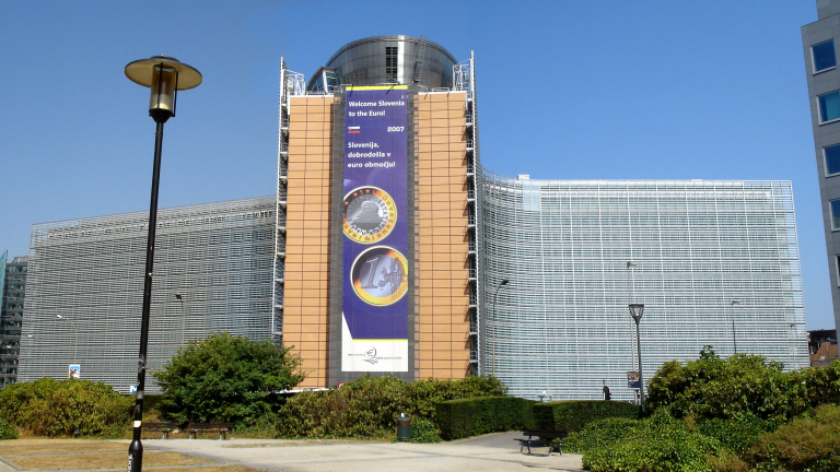 Брюксел ни съди за забавено намаляване на разходите за високоскоростни мрежи