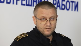 Барикадите ще бъдат премахнати и ще намалим броя на полицаите