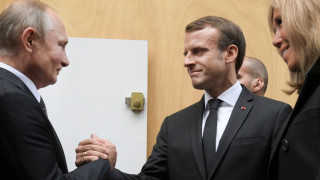 В забележително откровено интервю с Икономист френският президент Еманюел Макрон