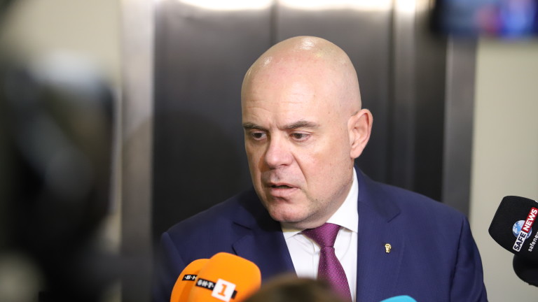 Гешев: Комисията за Нотариуса е политически фойерверк