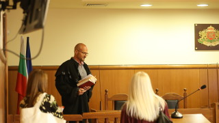 Съдът се презастрахова и наложи постоянен арест за Брендо