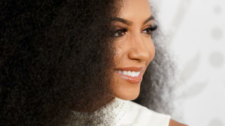 До навършването на 30 ата си годишнина Чесли Крист завършва право после