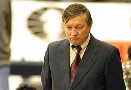 Русия издига Карпов за шеф на ФИДЕ