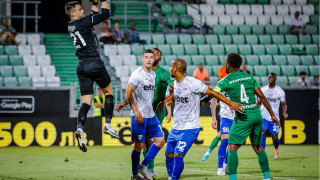 Спартак Варна продължава да стои на дъното на класирането и