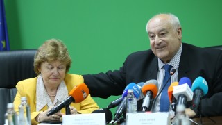 Въобще да не разчитате че ще се пропукам за незаконните