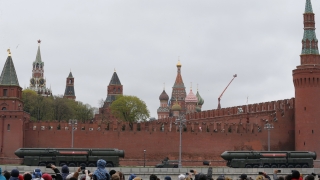 Русия е платила най малко 25 хиляди евро за пътуване на