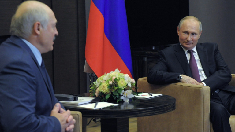 Руският президент Владимир Путин предложи на белоруския си колега Александър