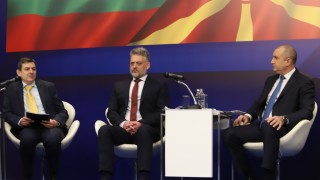 България не трябва да вдига ветото си спрямо Северна Македония