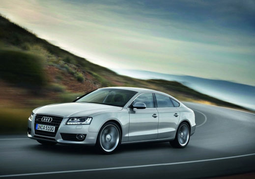 Audi А5 сложи лицето на големите братя