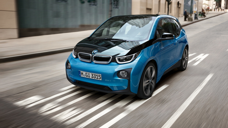 BMW търси румънски фирми, да пишат софтуер за електромобилите