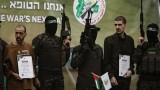 Хамас разпределя израелски заложници в Газа, предупреждава за капани и взривове