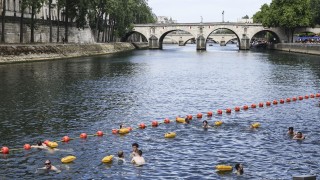 За първи път от 1923 година насам река Сена официално