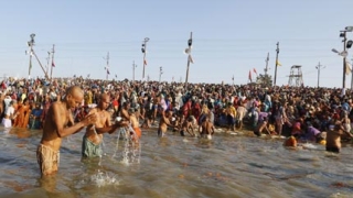 12 милиона индуси се събраха за празника Кумбха-мела