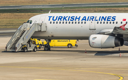 Пожар приземи самолет на Turkish Airlines от Милано до Истанбул