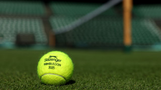 Вече десет дни десетки хиляди фенове на тениса следят с