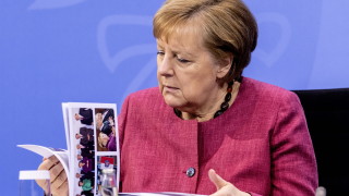 Германската канцлерка Ангела Меркел сгълча коалиционния си партньор Германската социалдемократическа