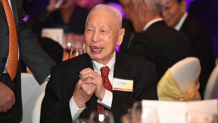 Най-възрастният милиардер в света: И на 100 години Чан Юн Чун ходи всеки ден на работа