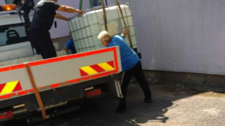 Около 21 часа тази вечер река Искрецка е придошла Това