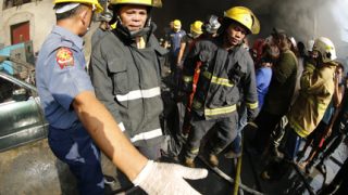 Десетки загинали при пожар във фабрика за чехли в Манила 