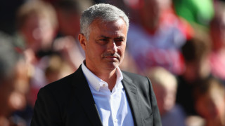 Мениджърът на Манчестър Юнайтед Жозе Моуриньо говори пред медиите