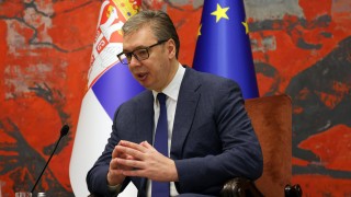 Изписват Вучич от болницата, но в следващите дни няма да работи 